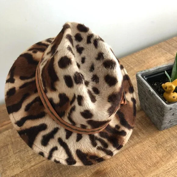 NWT Authentic Gena Conti Handcrafted Tiger Beaver Fur Felt Femme Fedora - Picture 2 of 5